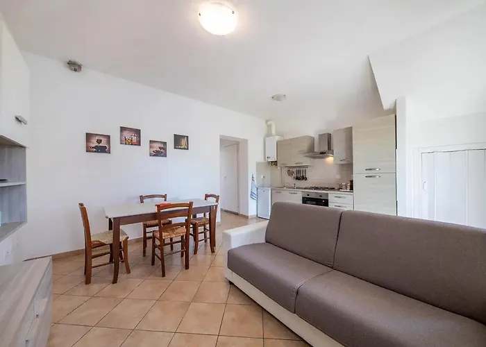 Casetta Nociarelle アパート ピエガーロ